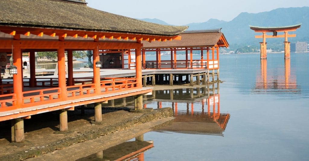 جاذبه های گردشگری ژاپن - معبد Itsukushima