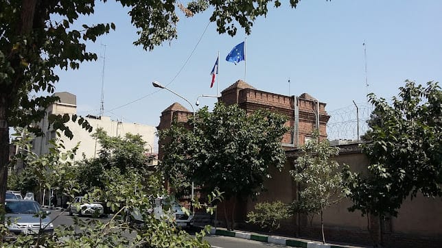 خیابان سفارت فرانسه