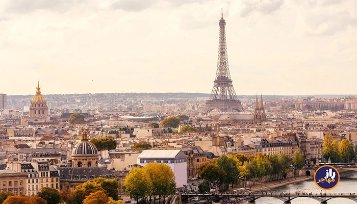 نمایی از شهر پاریس و برج ایفل