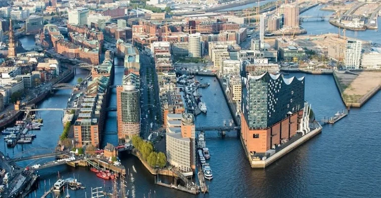 نمایی از بالای شهر هامبورگ