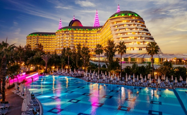 هتل دلفین انتالیا